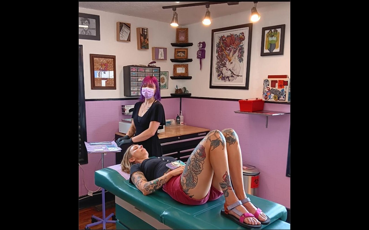 DNA Jewelry Store Customer 23 